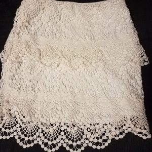 Alt.B white lace skirt